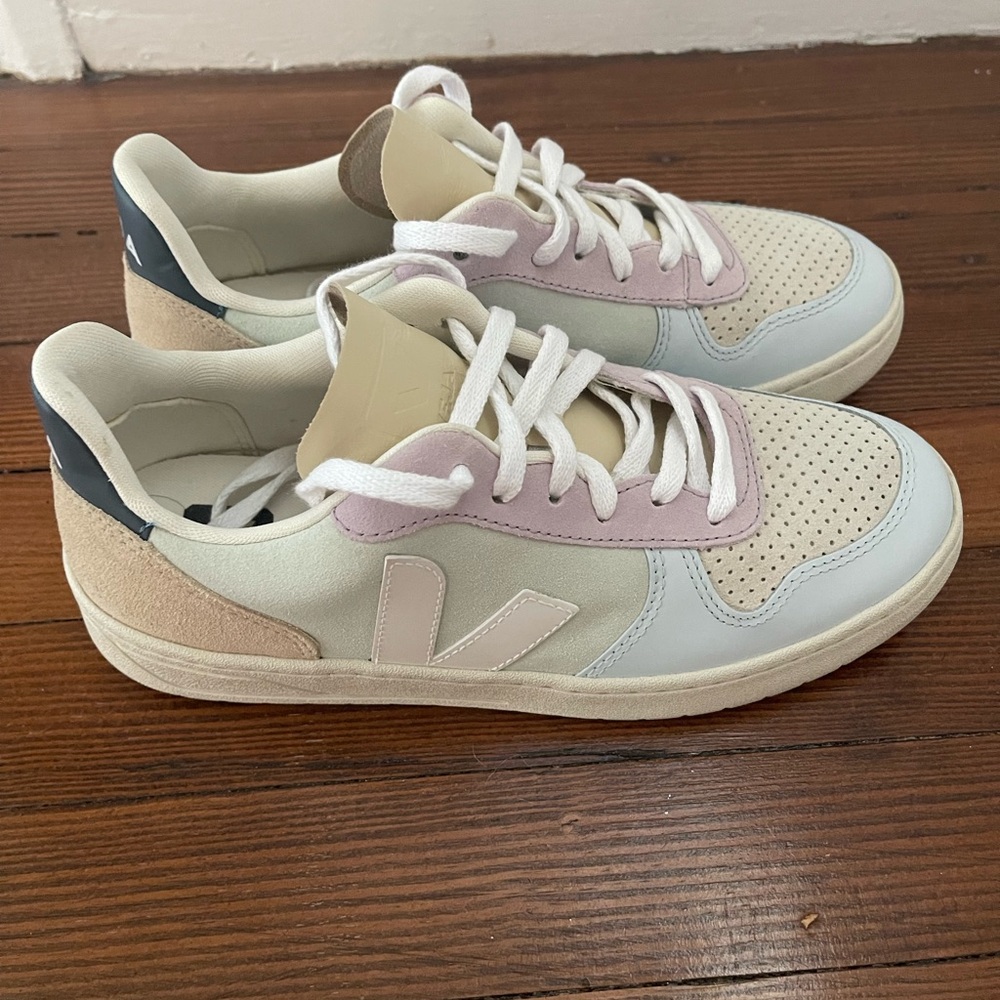 Veja Women Multicolor Sneaker 9